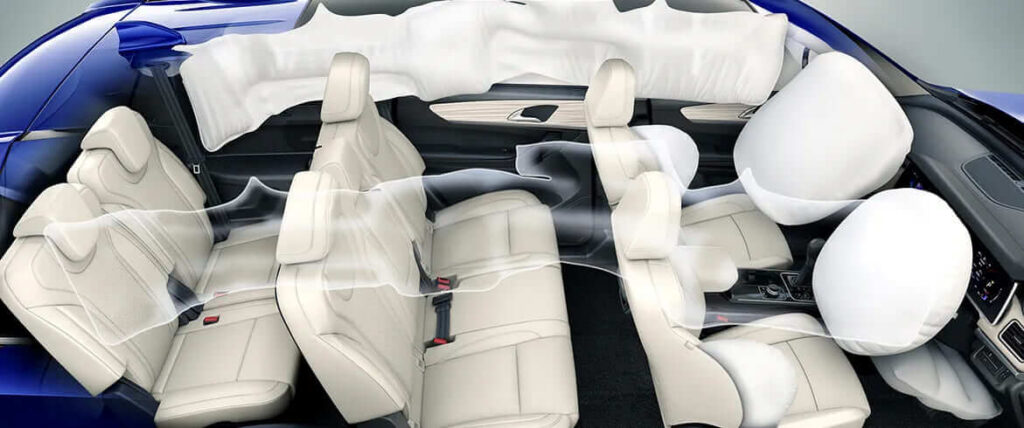xuv700 airbags